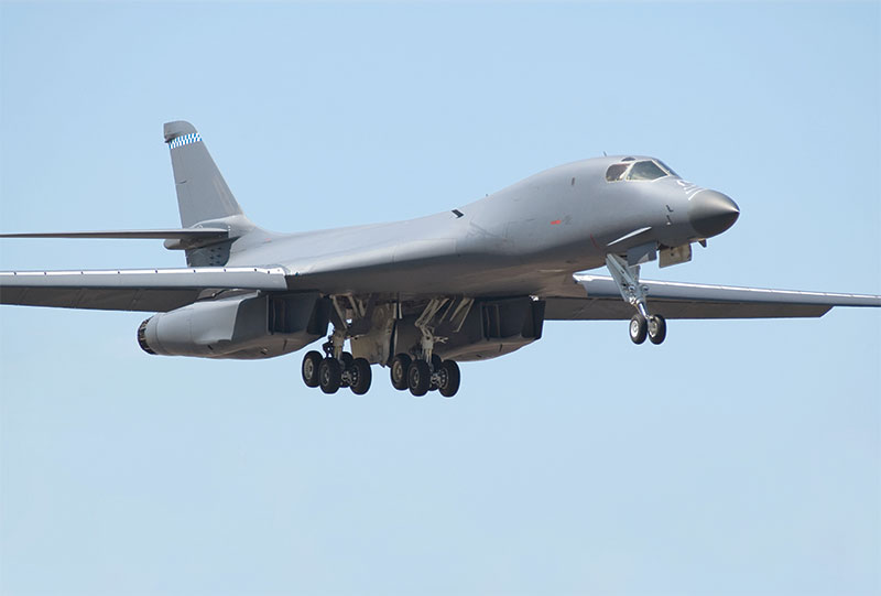 Mil_Aero_shutterstock_10870519