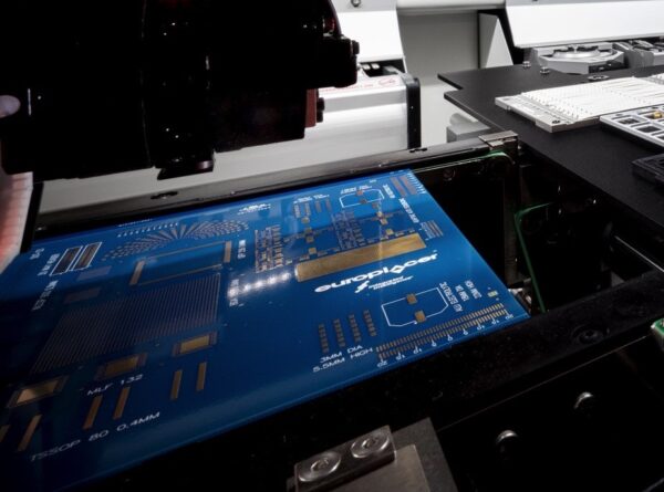 Intelligent conveyor